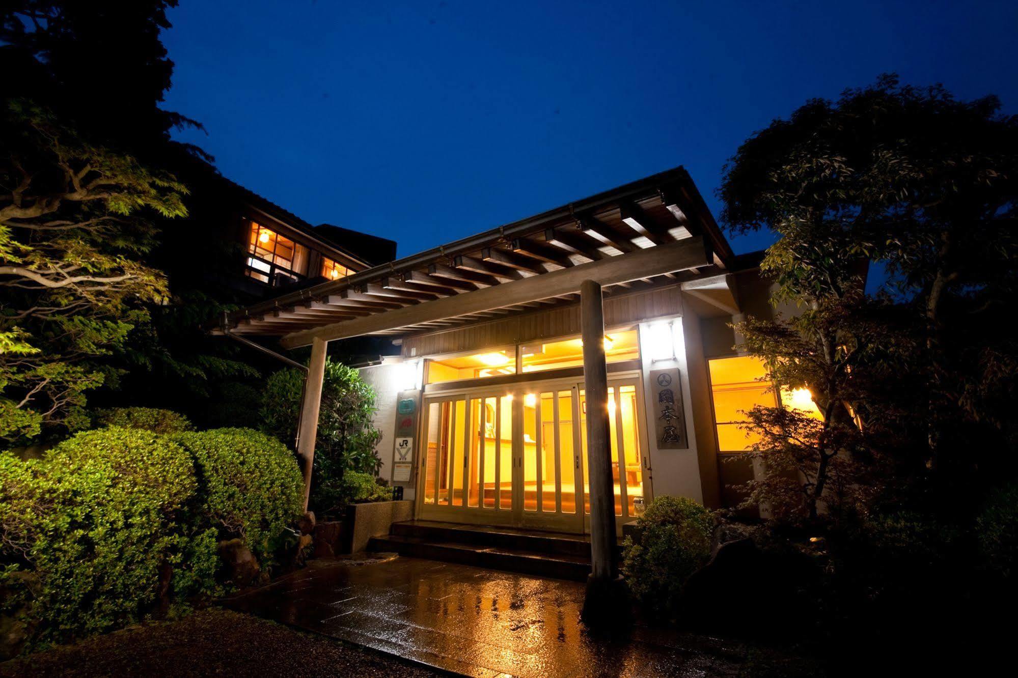 岡本屋旅館 別府市 エクステリア 写真