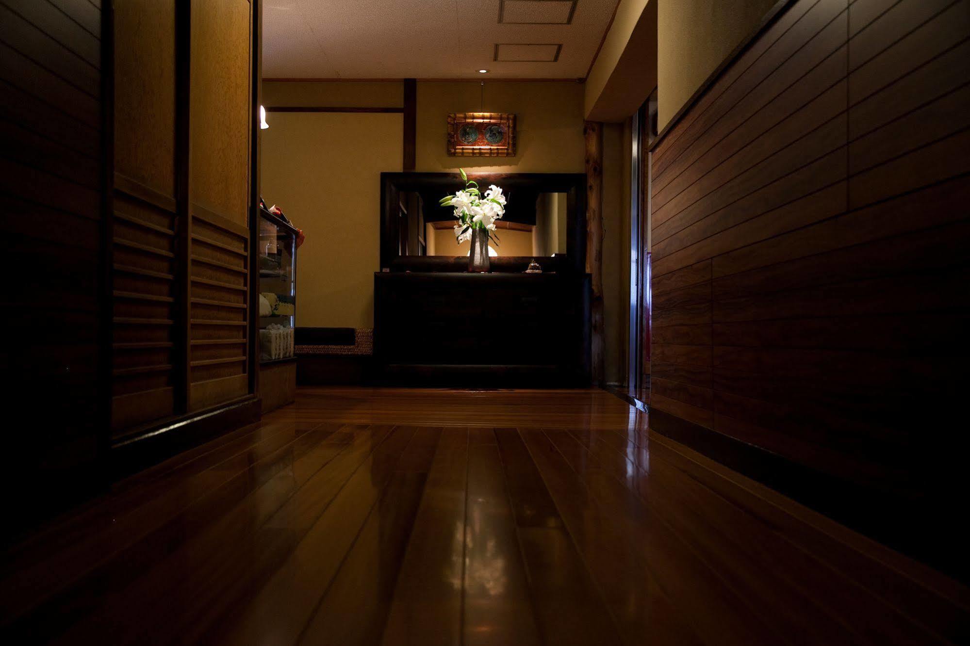 岡本屋旅館 別府市 エクステリア 写真